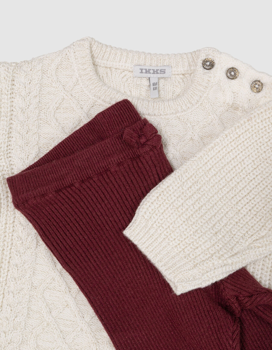 set aus ecrufarbenem strickpullover und bordeauxroten leggings für babys