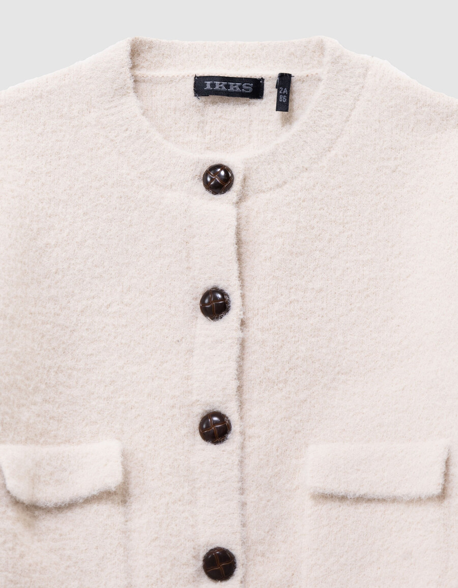 beigefarbene flauschige strickjacke mit knöpfen für mädchen