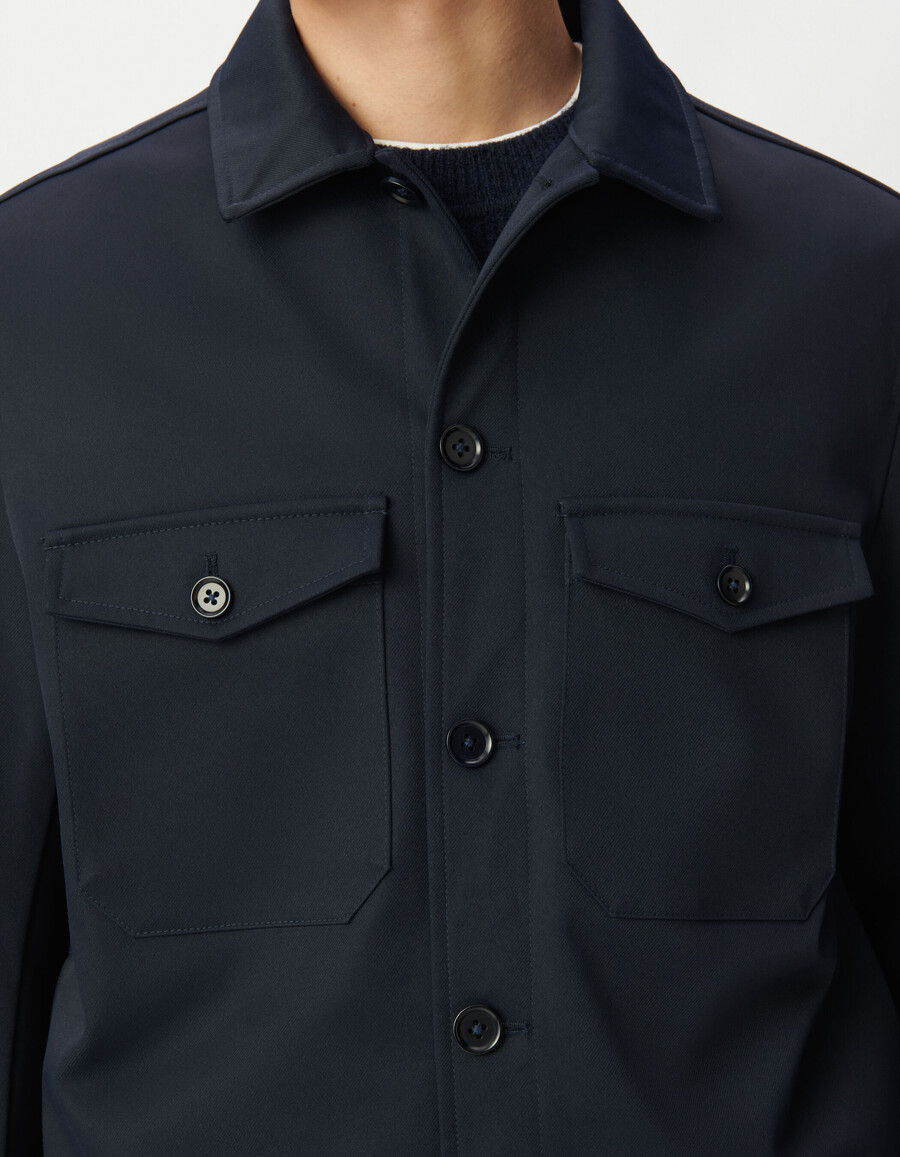 herren-marineblaue jacke mit aufgesetzten taschen