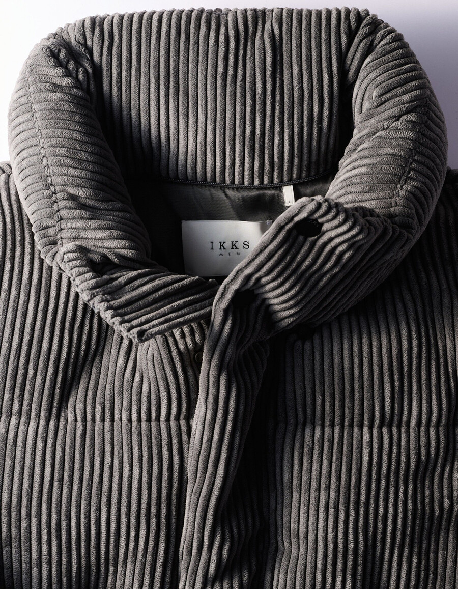 graue cord-steppjacke für herren mit abnehmbarer kapuze