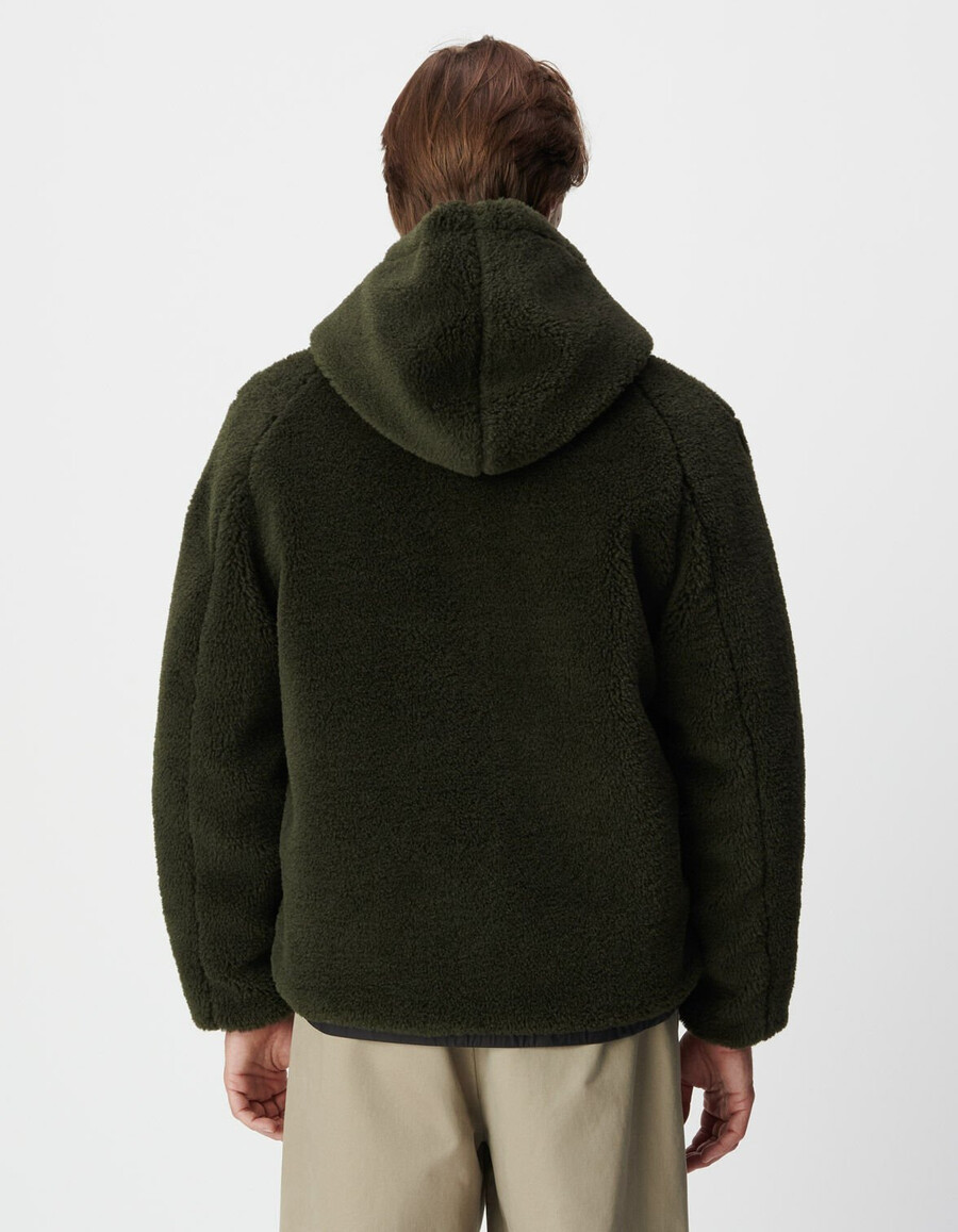 khakifarbene sherpa-unterjacke für herren