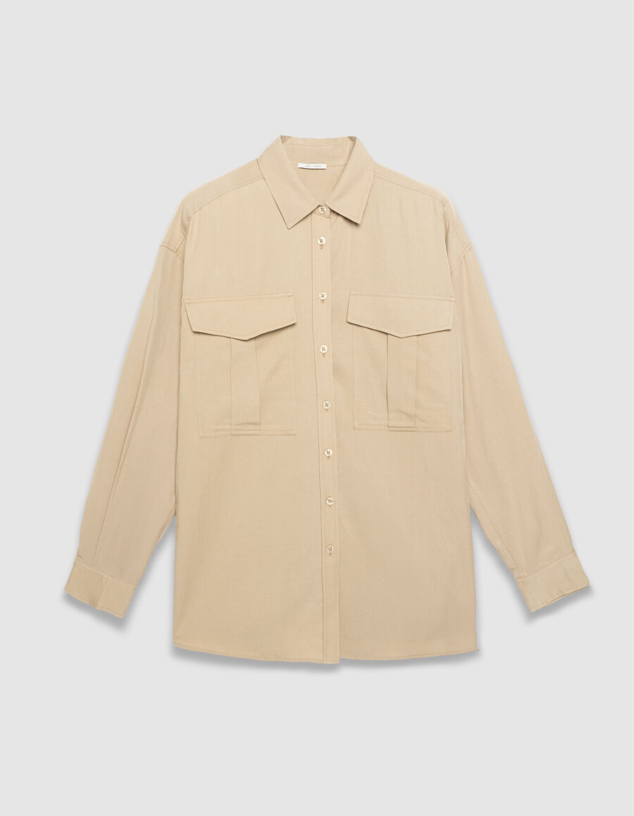 beigefarbenes oversize-damenhemd mit xl-taschen