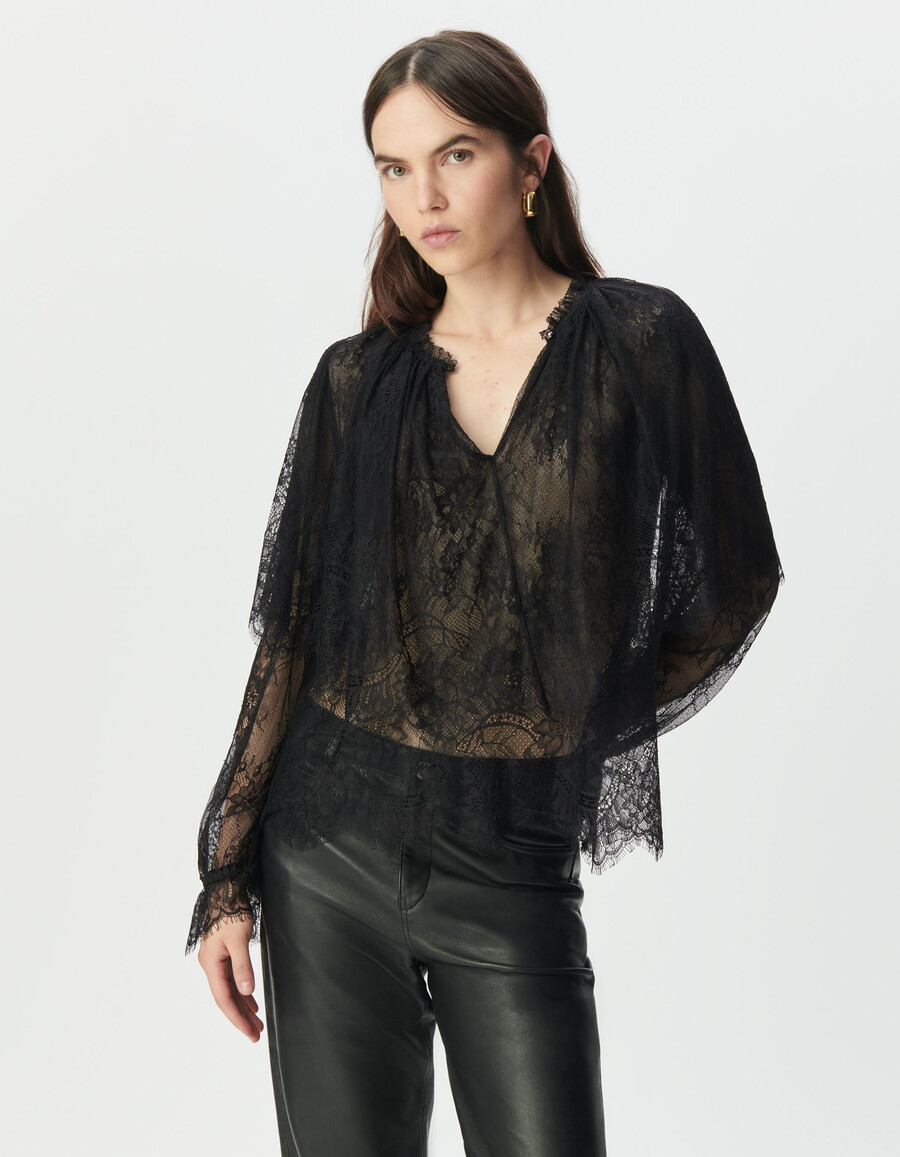 schwarze damenbluse aus spitze mit breiten rüschen