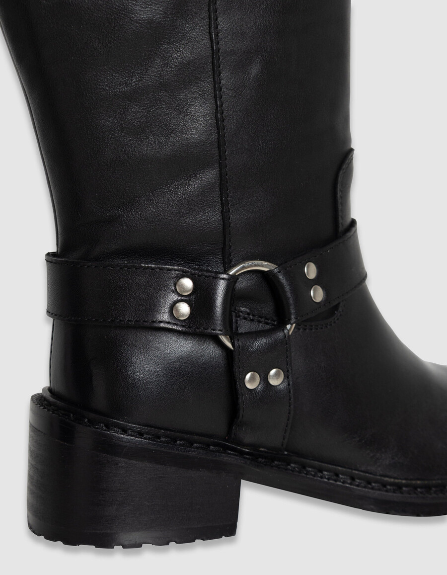 schwarze bikerstiefel aus leder für damen mit doppelschnalle