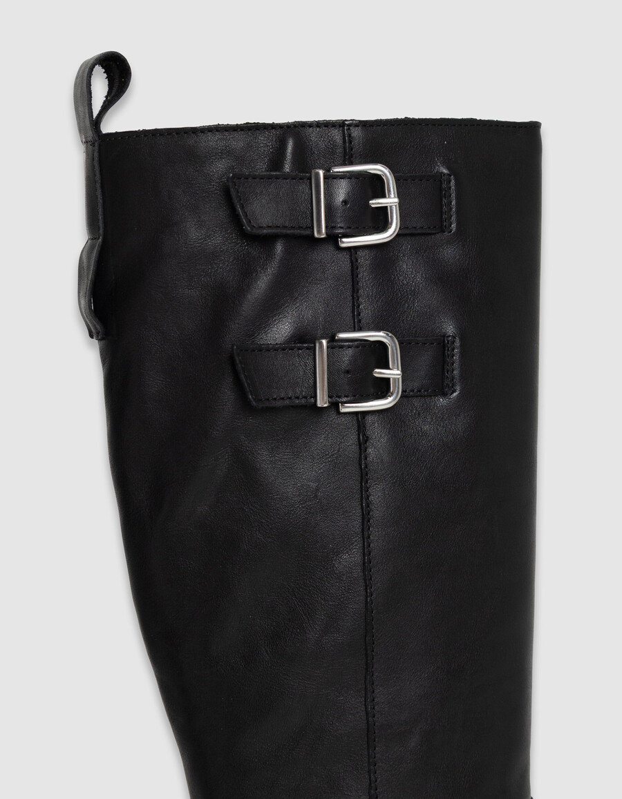 schwarze bikerstiefel aus leder für damen mit doppelschnalle