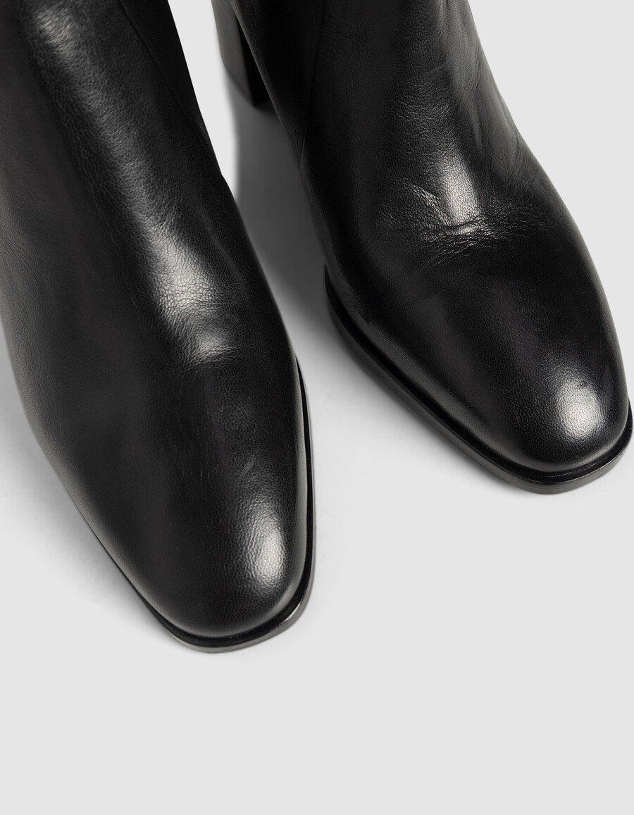 schwarze damen-lederstiefel mit reißverschluss und absatz