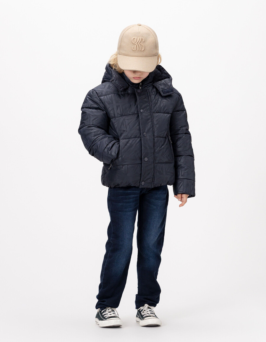 marineblaue steppjacke für jungen mit kapuze und gefüttertem fellmuster