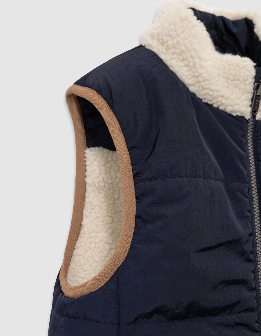 wendbare ärmellose steppjacke für jungen in ecru und marineblau