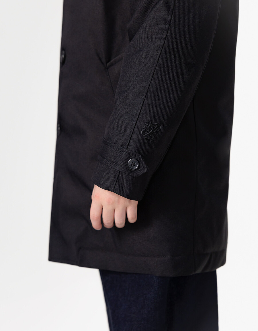 schwarzer trenchcoat für jungen mit karierter kapuze