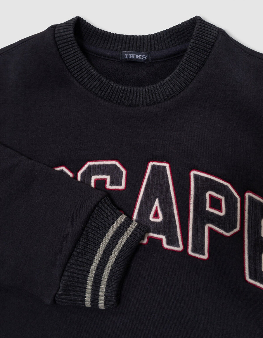 schwarzes sweatshirt für jungen mit gesticktem cord-slogan