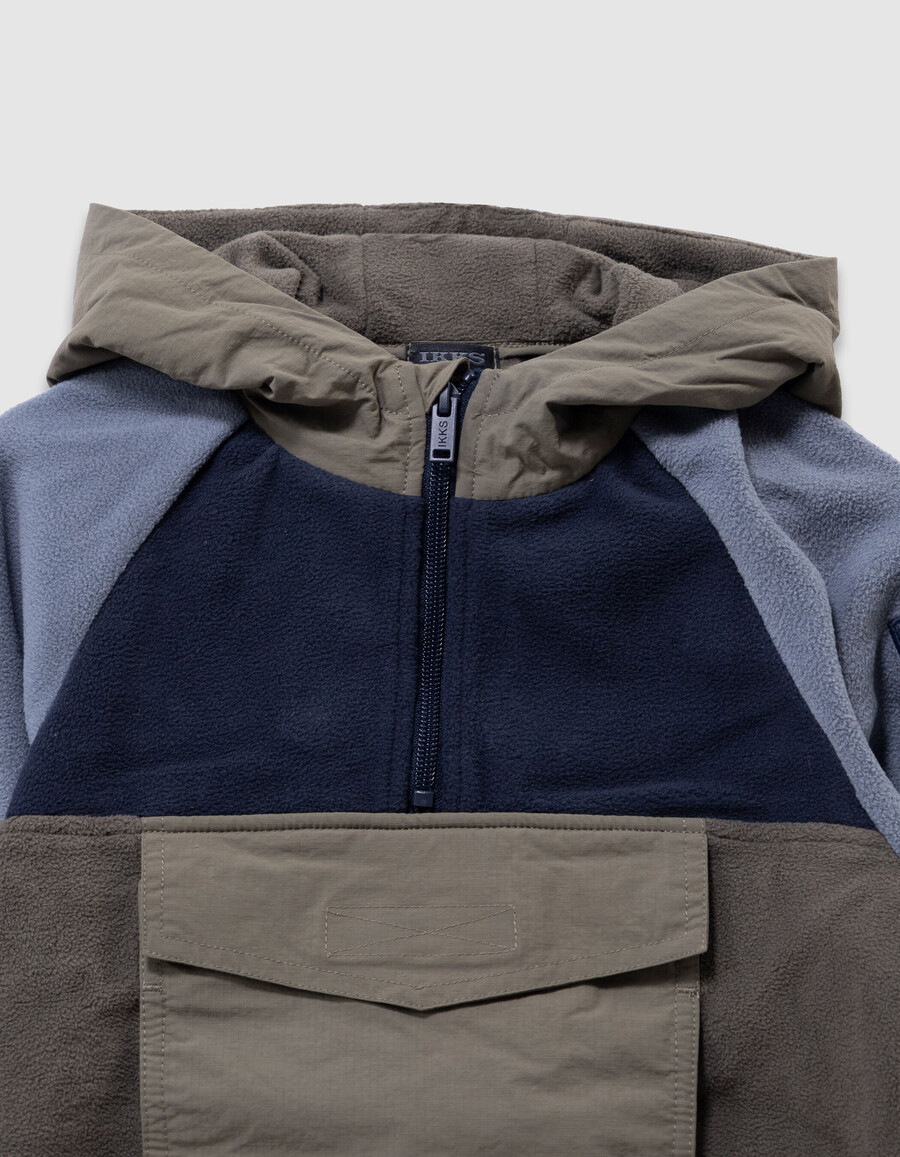 jungen-fleece-hoodie in khaki und blau