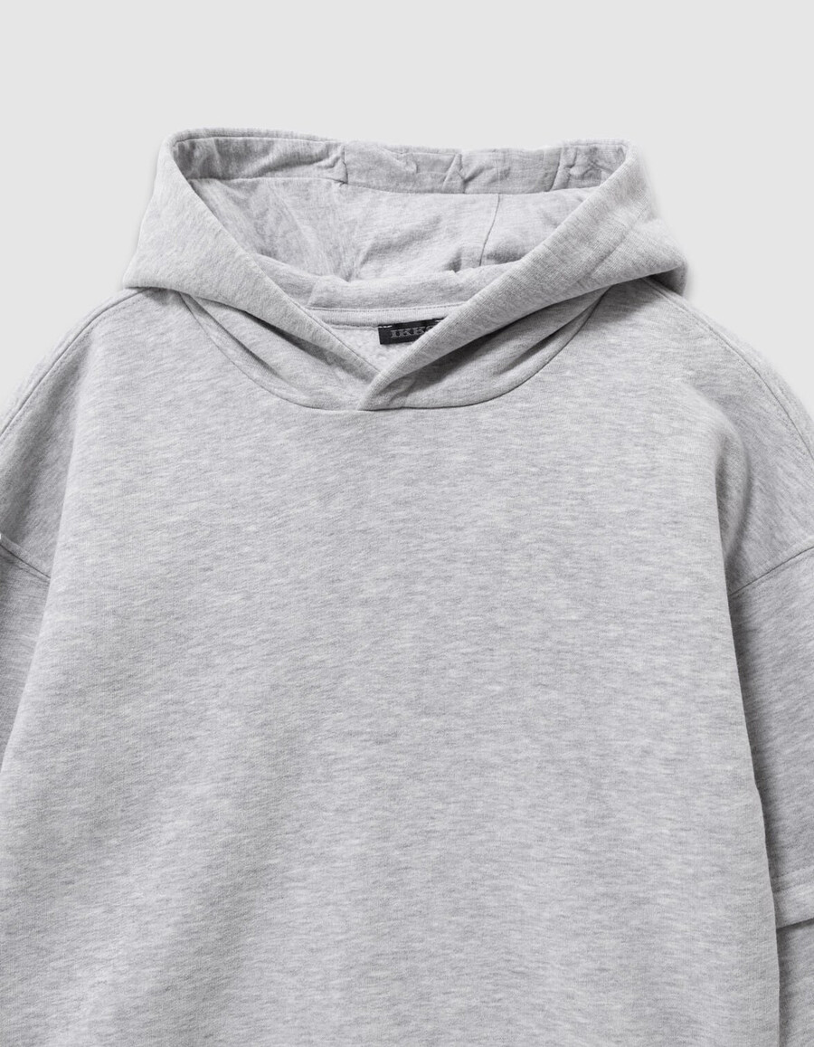 grauer jungen-hoodie mit xl-motiv auf der rückseite