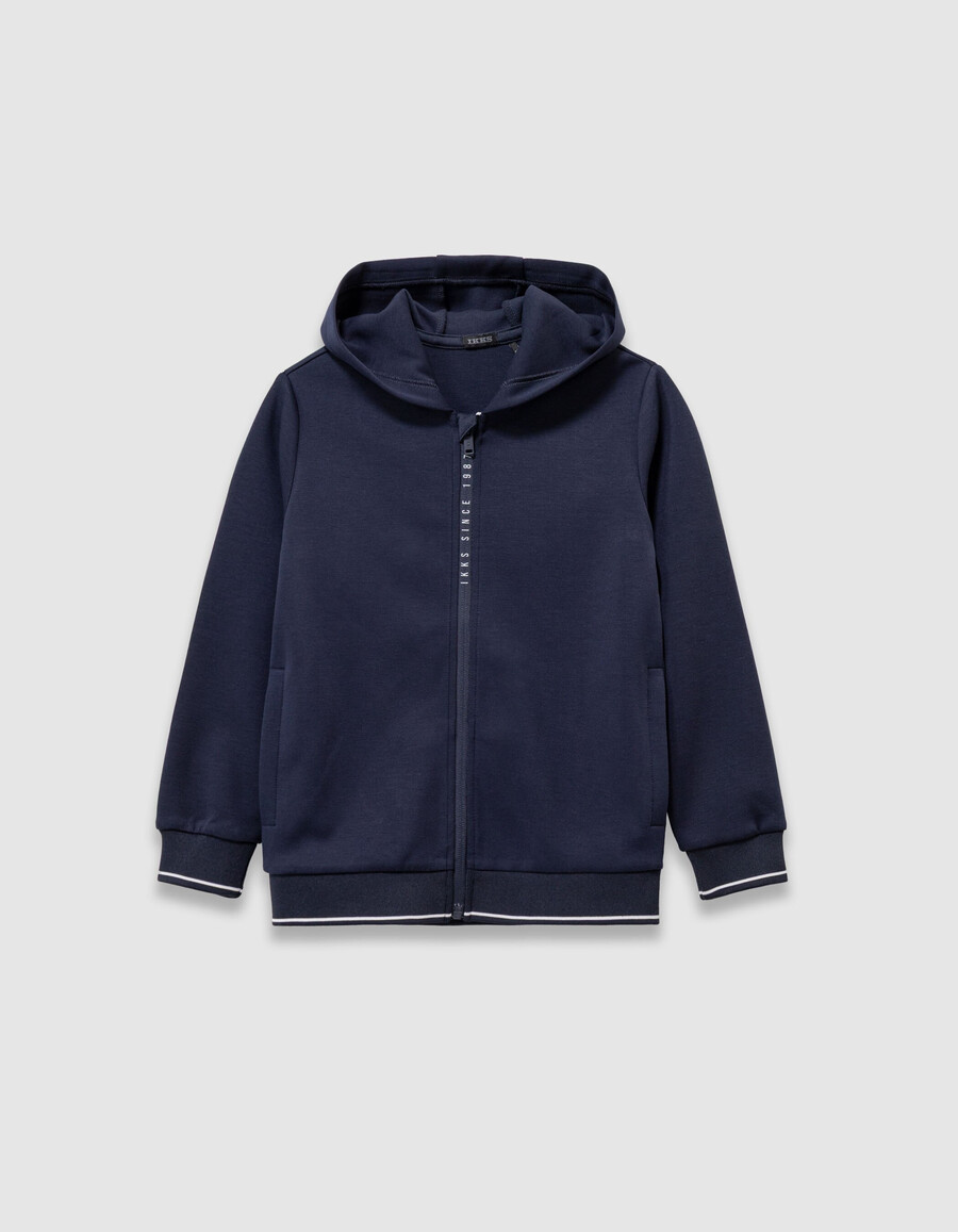 jungen-strickjacke mit kapuze und reißverschluss in marineblau mit reißverschluss-schriftzug