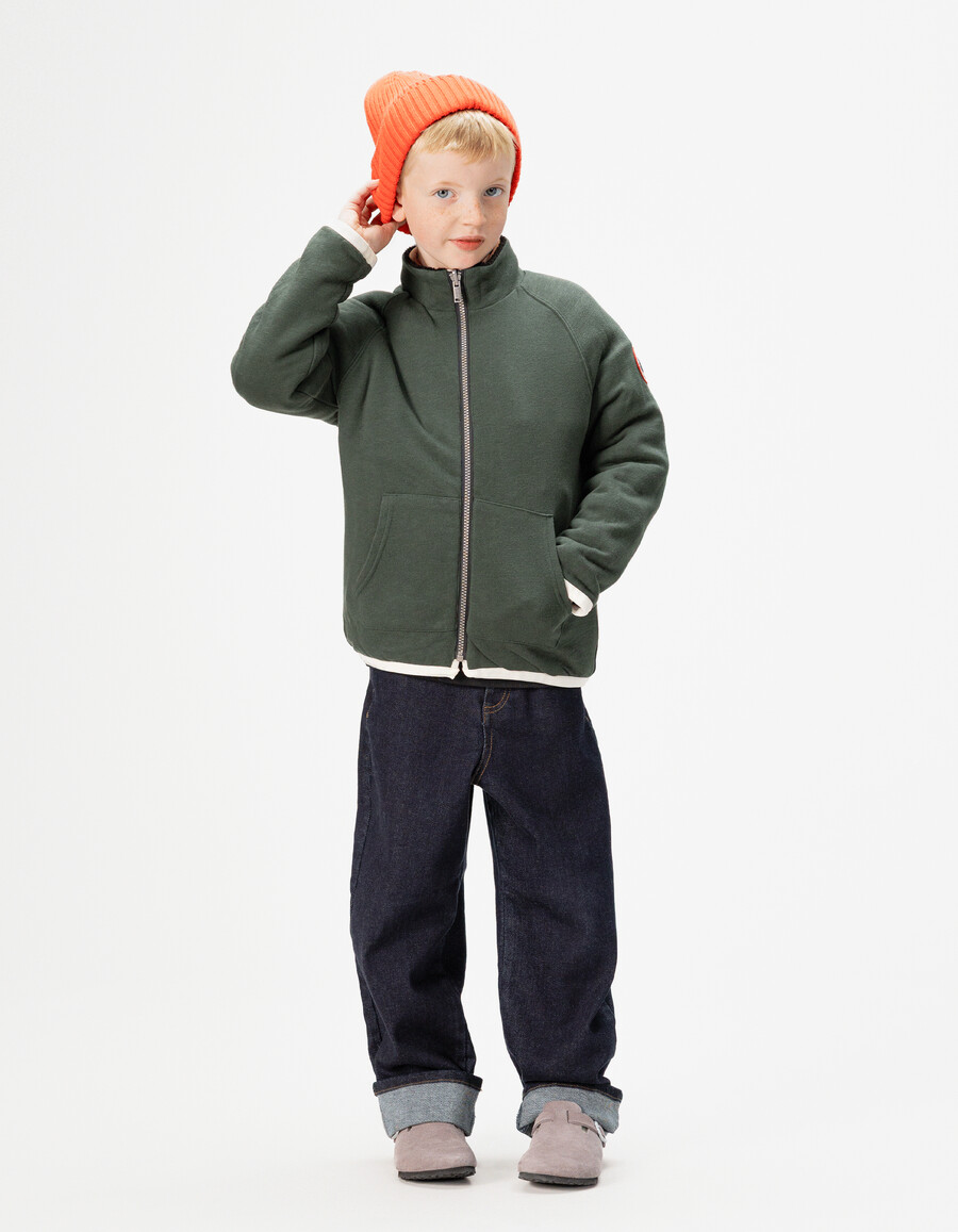 schwarzes sherpa-sweatshirtgrünes wende-strickjacken-set für jungen