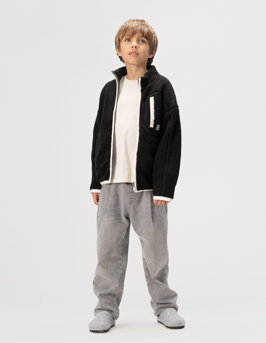 schwarzes sherpa-sweatshirtgrünes wende-strickjacken-set für jungen