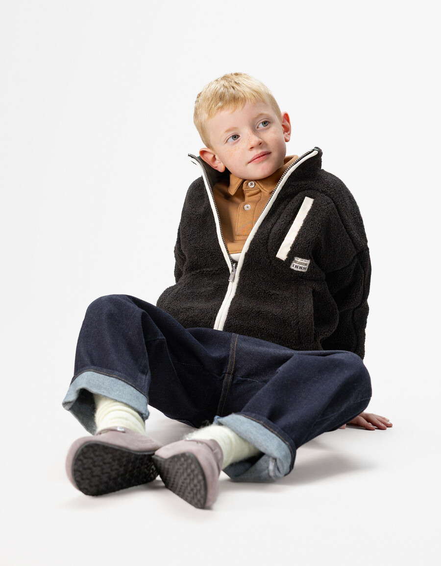 schwarzes sherpa-sweatshirtgrünes wende-strickjacken-set für jungen