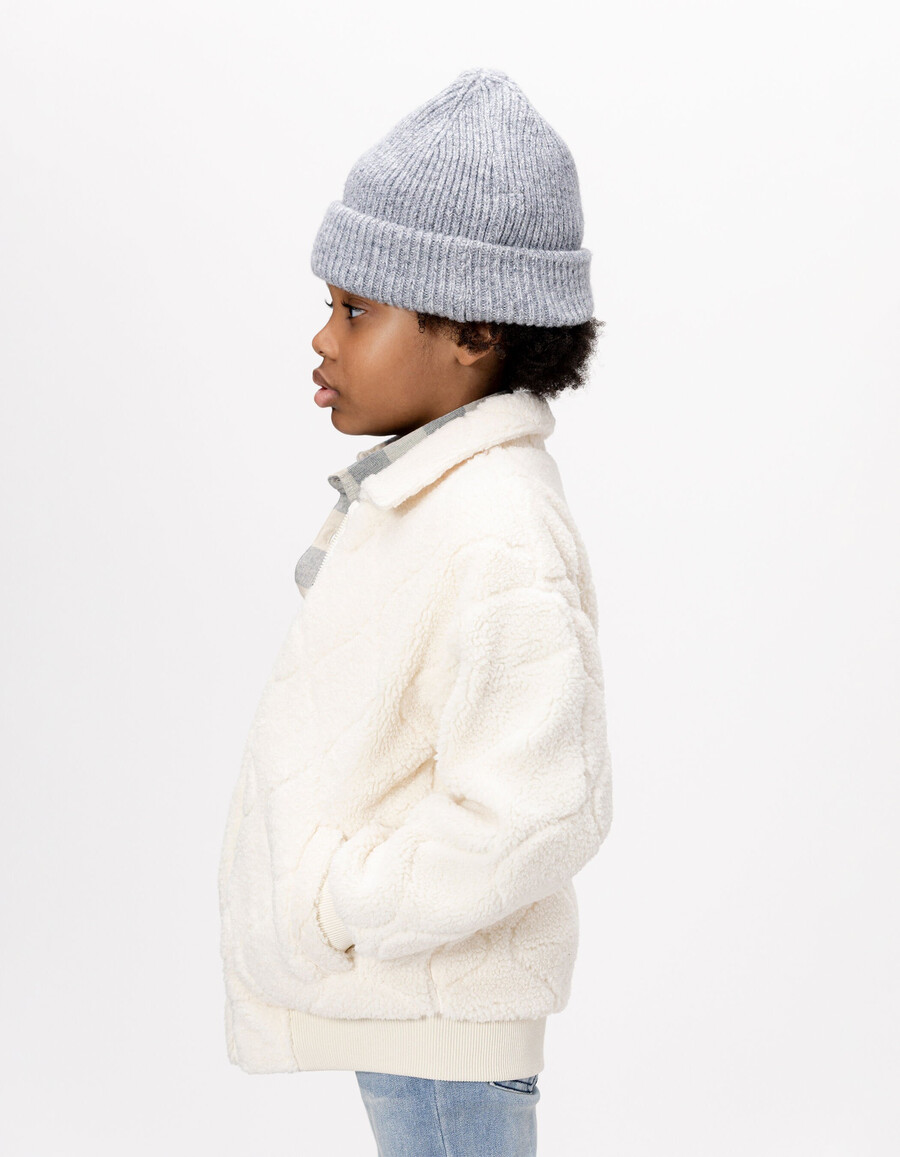 jungen-steppstrickjacke aus ecrufarbenem sherpa-fleece mit reißverschluss