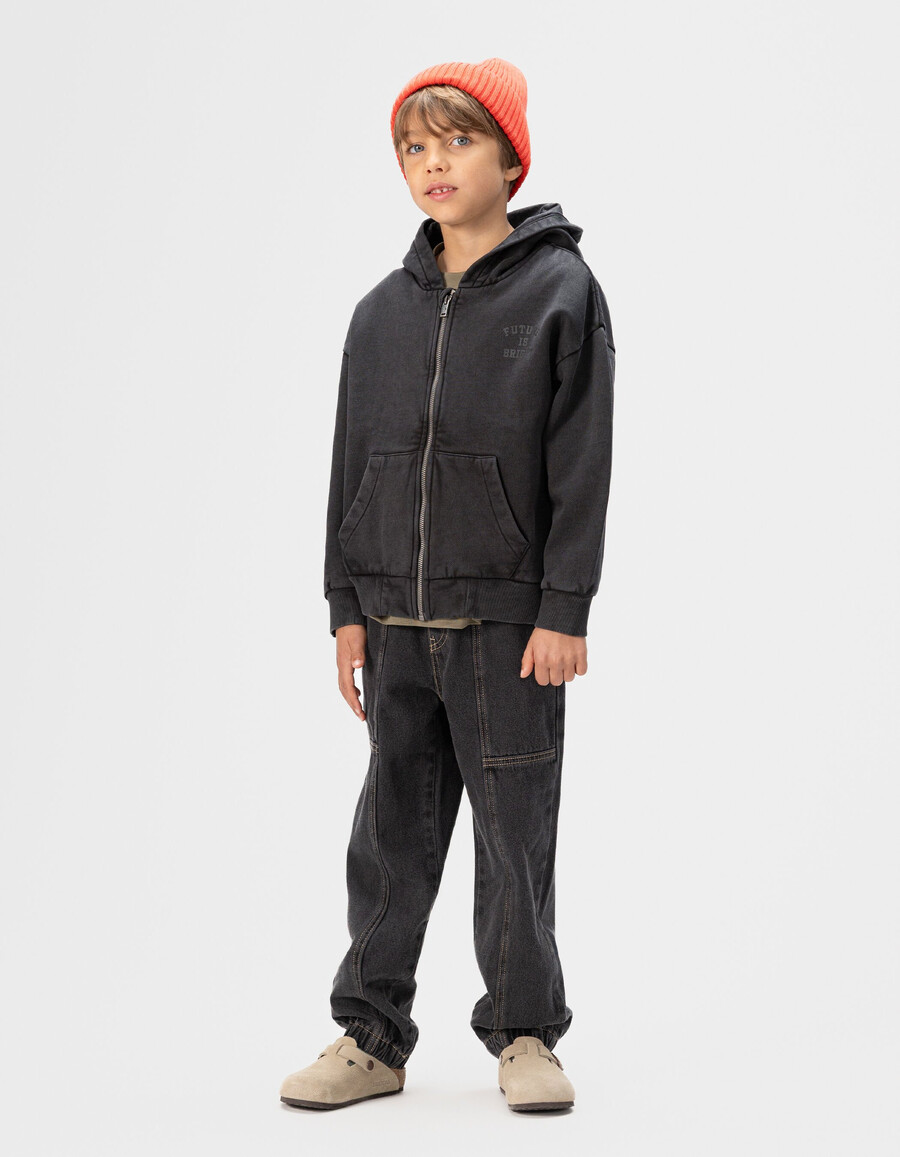 jungen-strickjacke mit kapuze und reißverschluss verwaschen schwarz