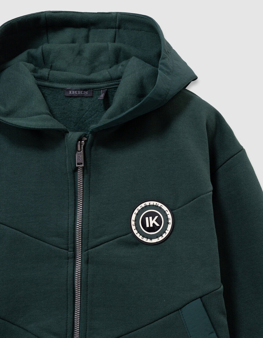 grüne kapuzenstrickjacke mit reißverschluss für jungen