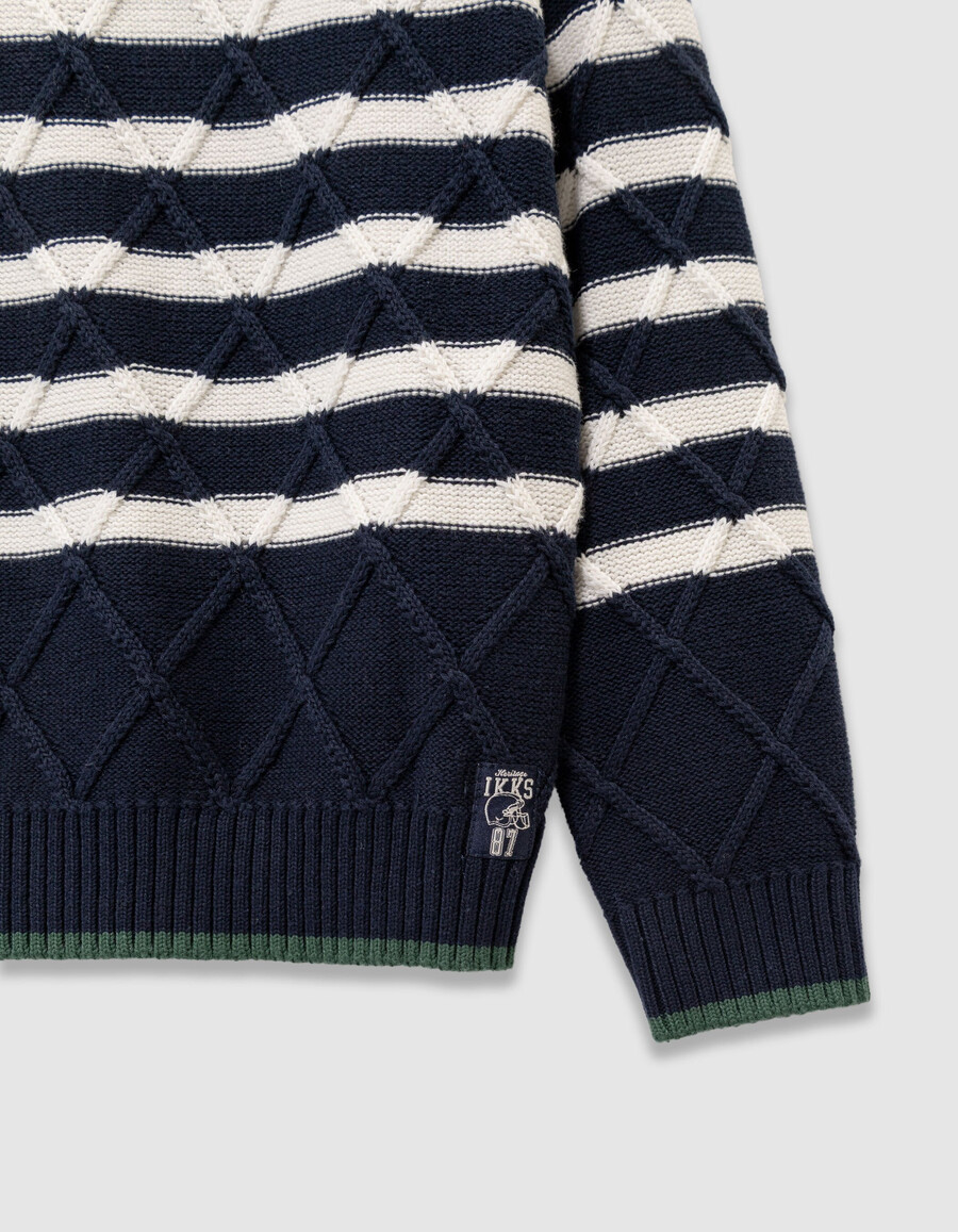dekorativer strickpullover für jungen im matrosenstil