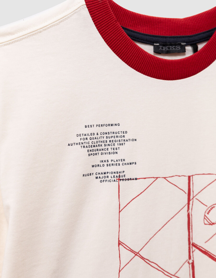 weißes t-shirt aus bio-baumwolle für jungen mit rotem rippstrick