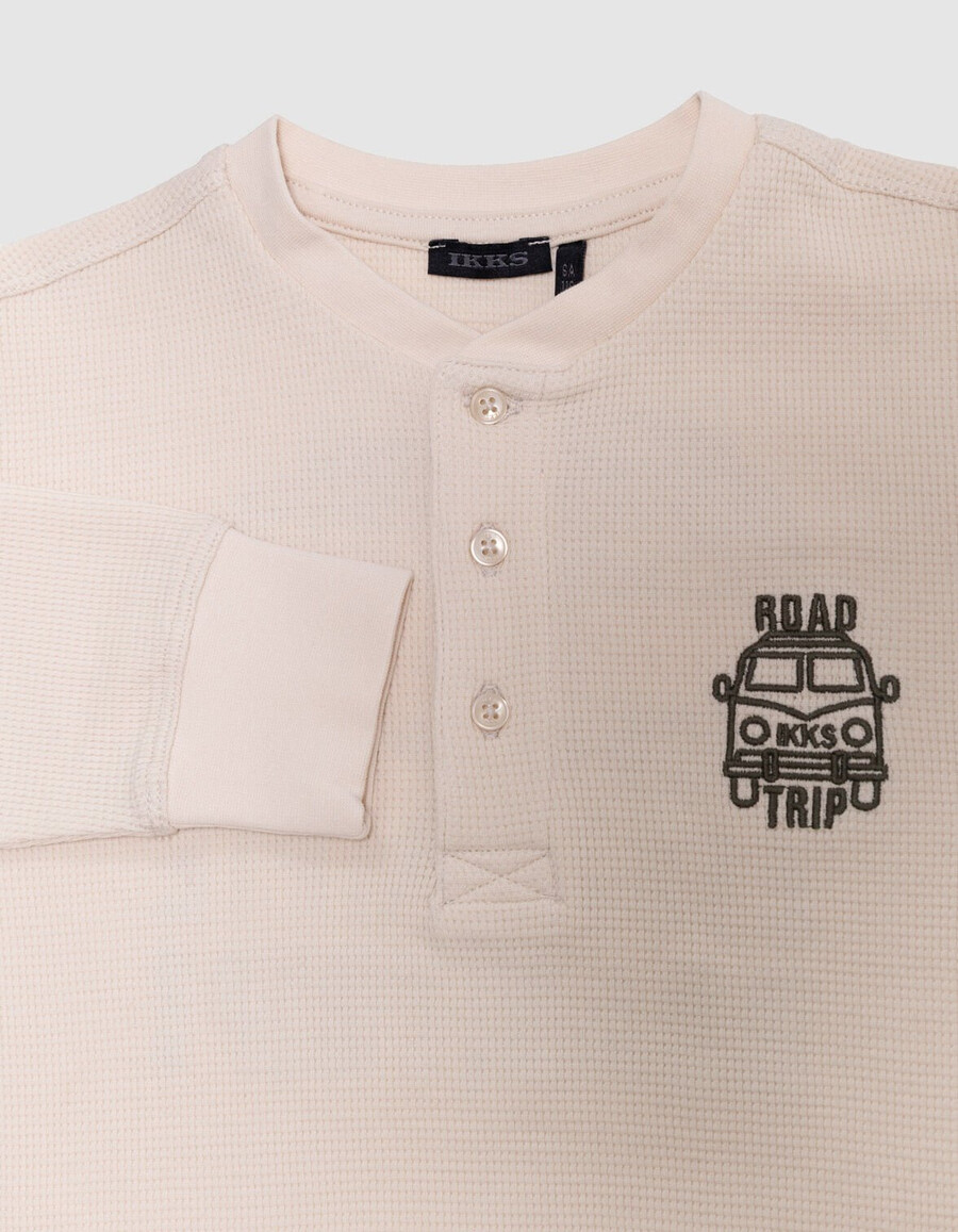 weißes waffelpiqué-t-shirt für jungen mit stickerei vorne und hinten
