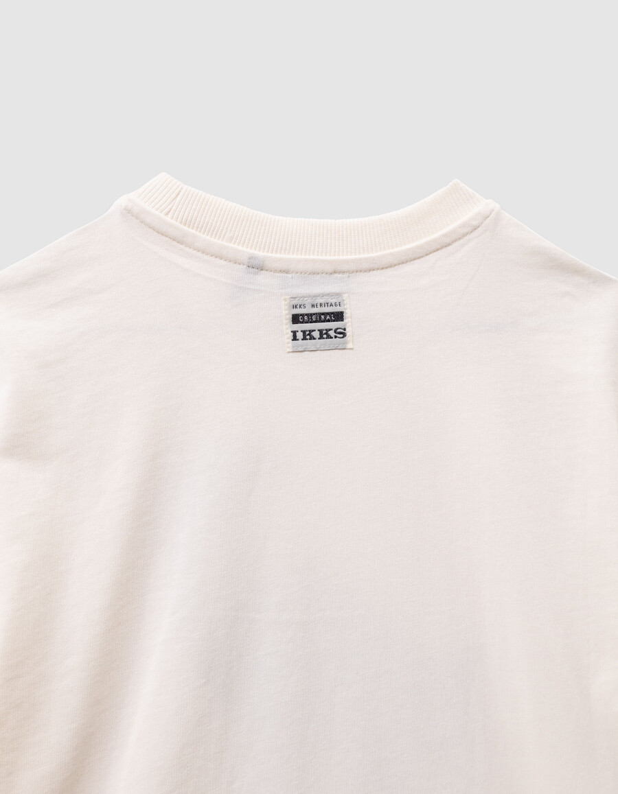 weißes jungen-t-shirt mit beflocktem samt-katzenmotiv