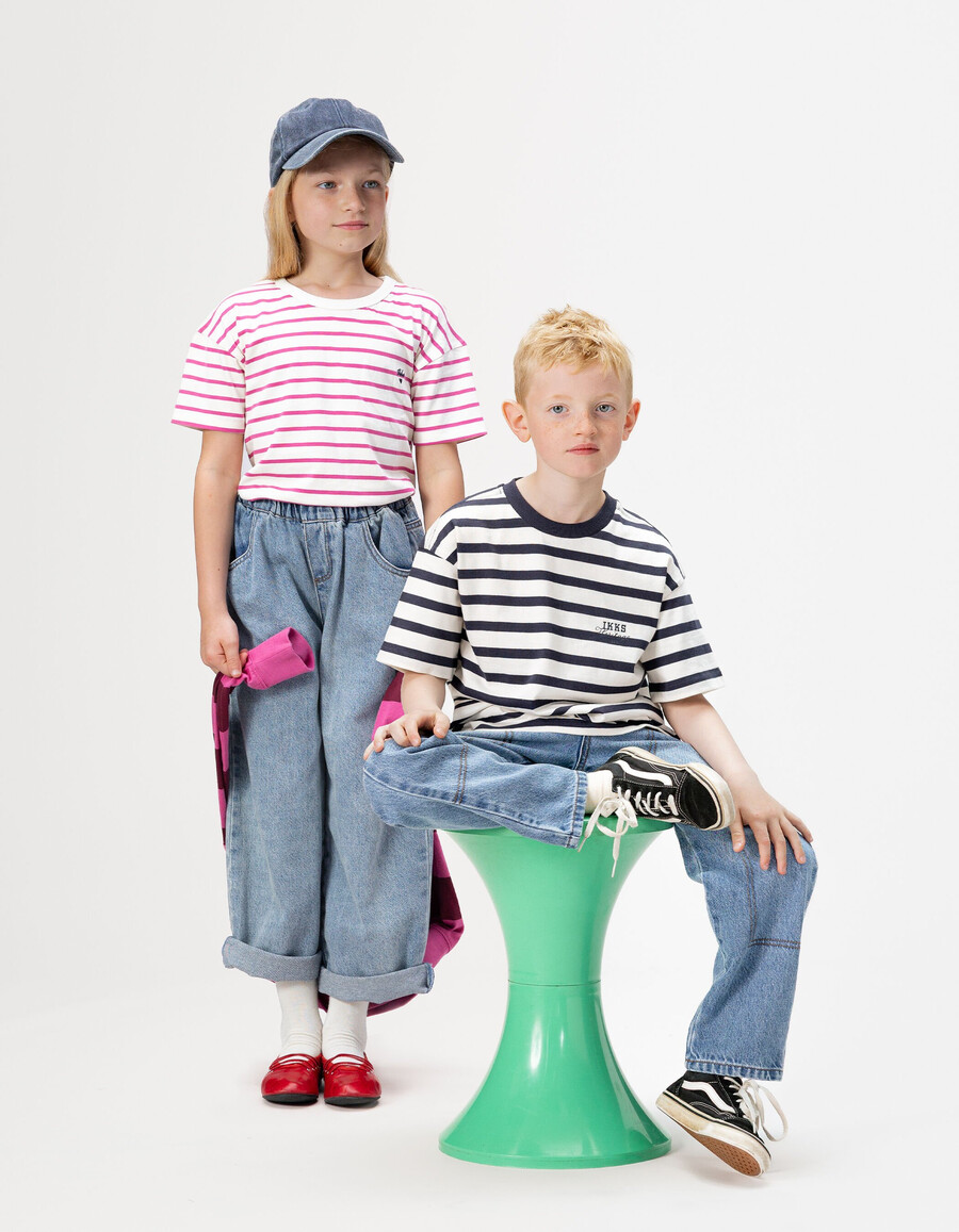 kurzarm-t-shirt aus bio-baumwolle für jungen mit matrosenmotiv