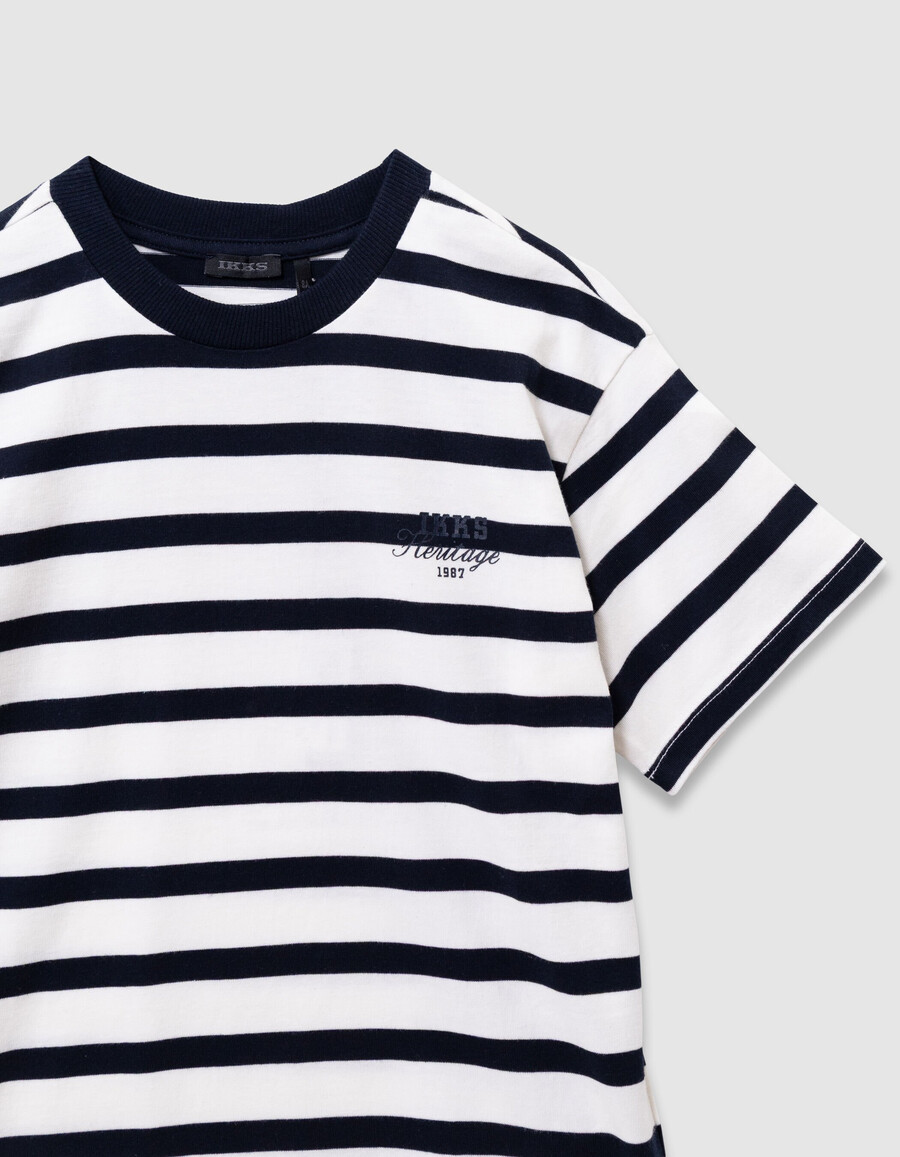kurzarm-t-shirt aus bio-baumwolle für jungen mit matrosenmotiv