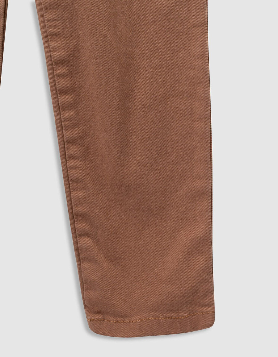 hellbraune locker sitzende chinos für jungen