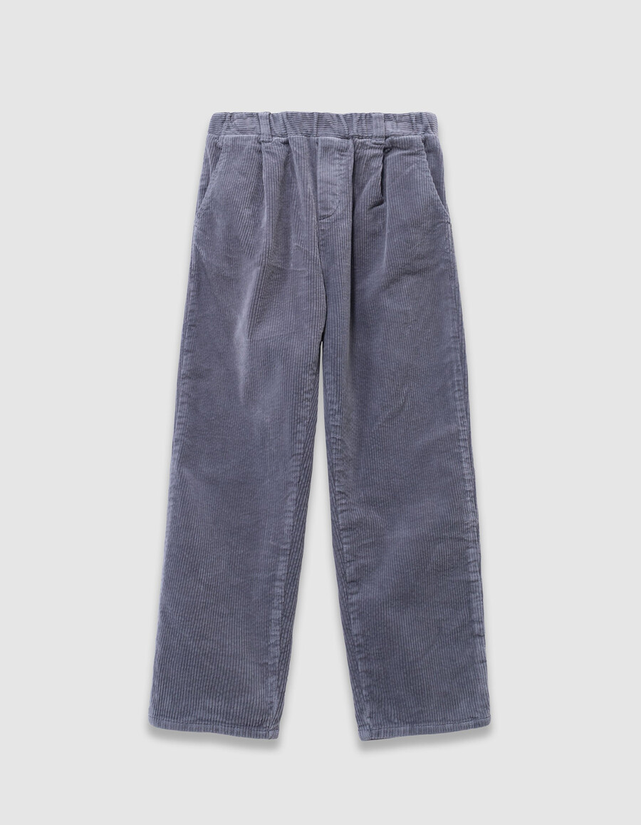jungen blaue cord-chinos mit lockerem schnitt