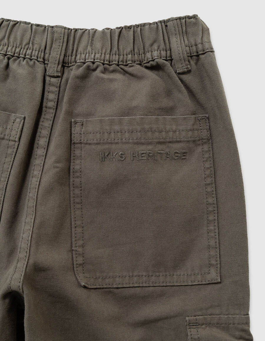 khakifarbene jogginghose für jungen