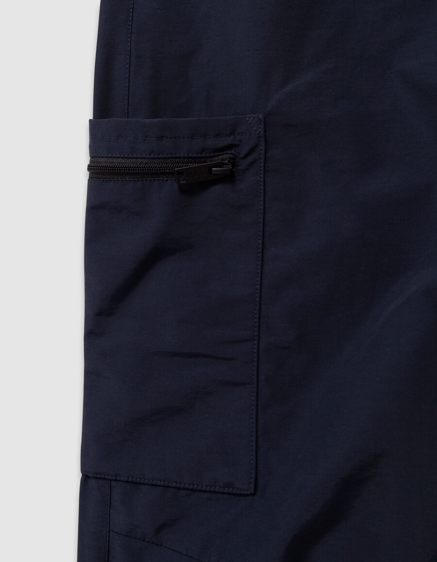marineblaue nylon-jogginghose für jungen im cargo-stil