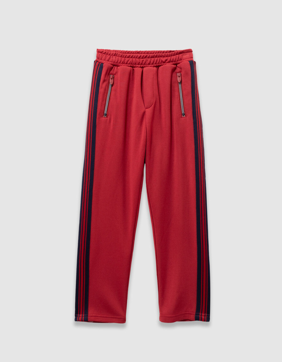 rote jogginghose für jungen mit marineblauen streifen