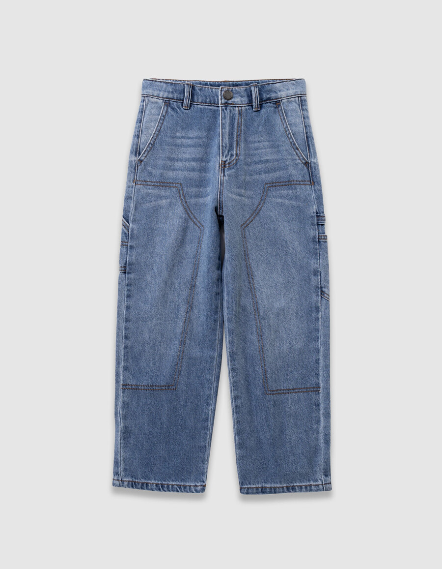 blaue baggy-jeans für jungen mit zimmermannstasche