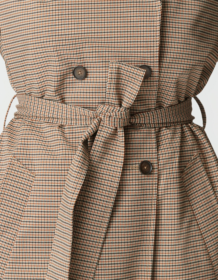 damen-trenchcoat in kamelhaar mit hahnentrittmuster