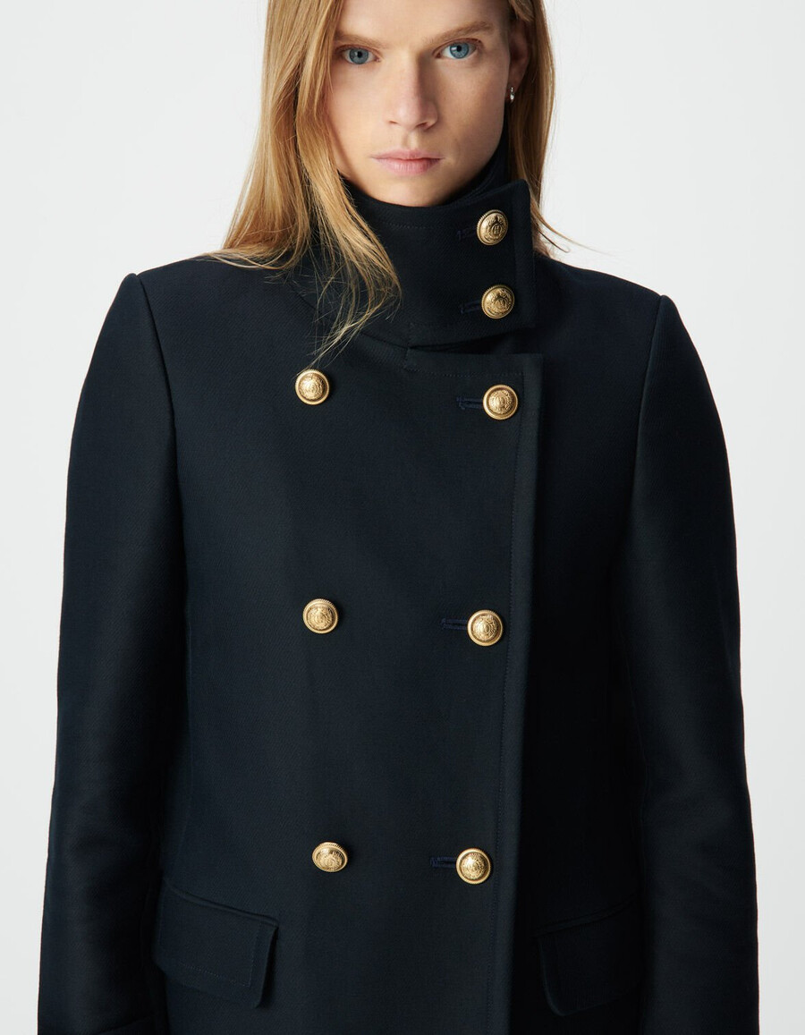 damen-peacoat in marineblau mit gravierten knöpfen