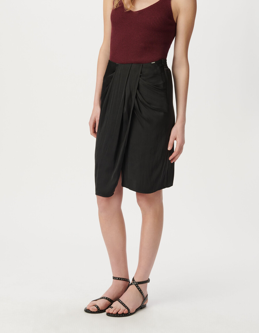 schwarzer wickelrock aus recyceltem polyester für damen