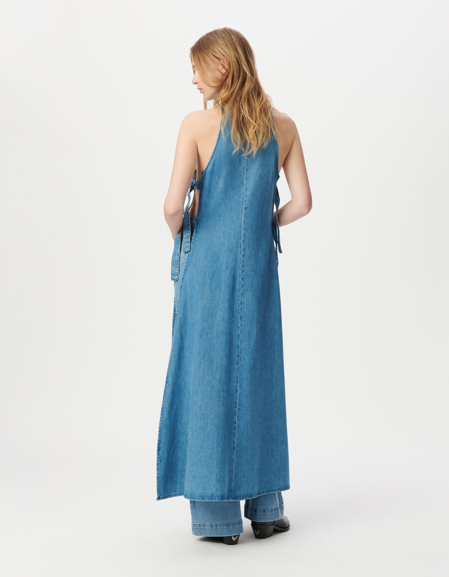 langes seitlich offenes wasserloses jeanskleid