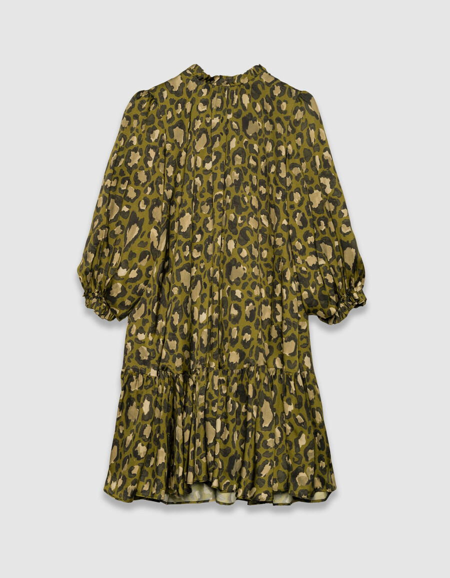 khakifarbenes locker sitzendes damenkleid mit leopardenmuster tachist-print