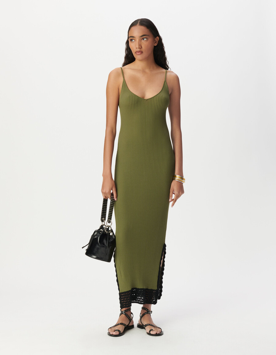 khakifarbenes geripptes langes strickkleid für damen
