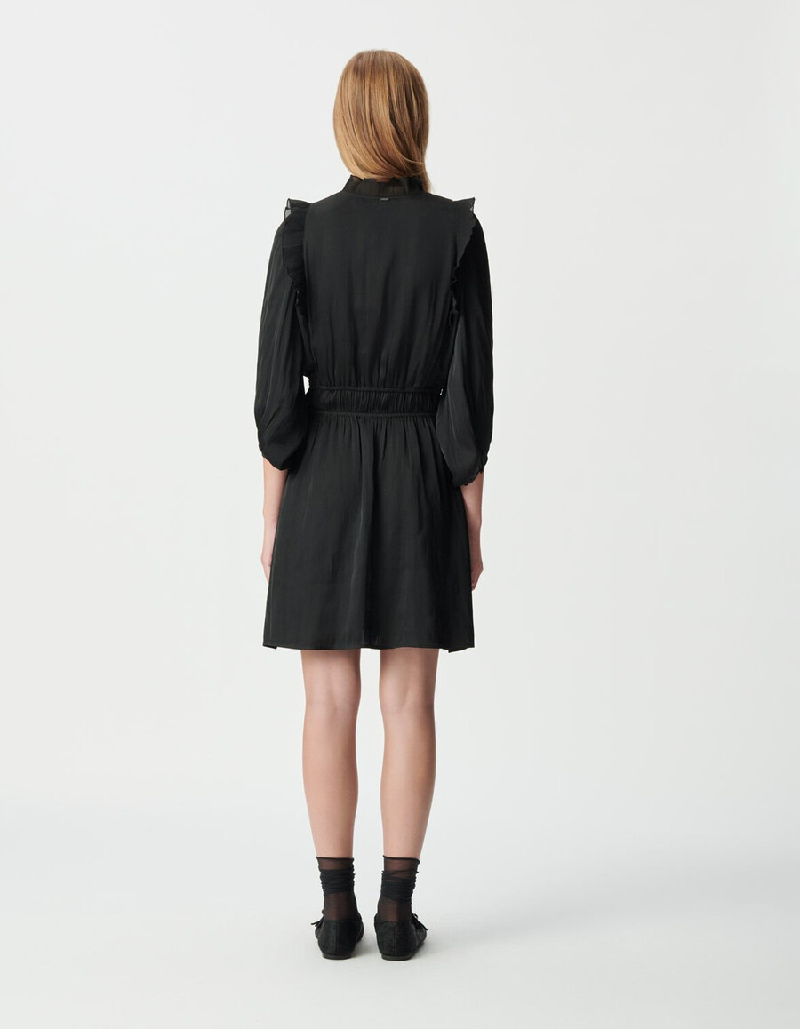 schwarzes damenkleid aus geknittertem satin mit plissierten rüschen