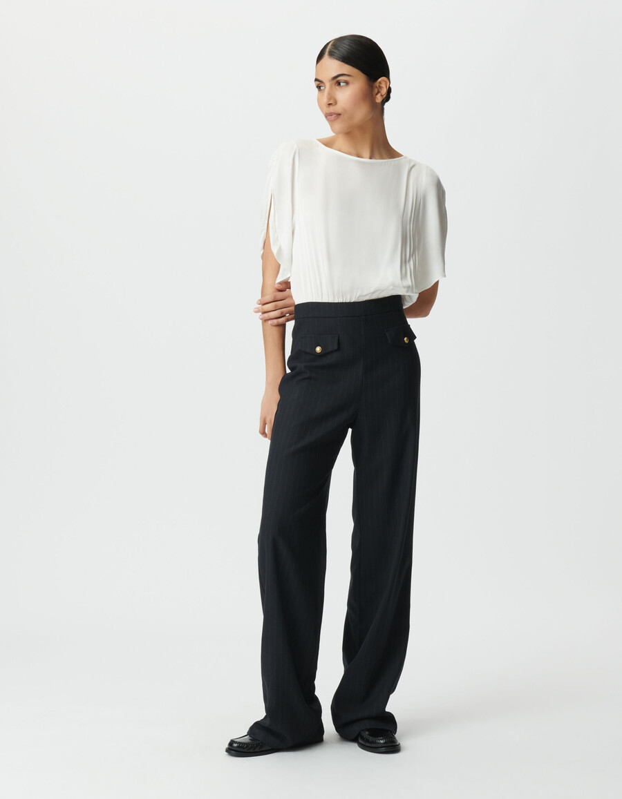 damen-jumpsuit aus marineblauem stoffmix mit weißem oberteil