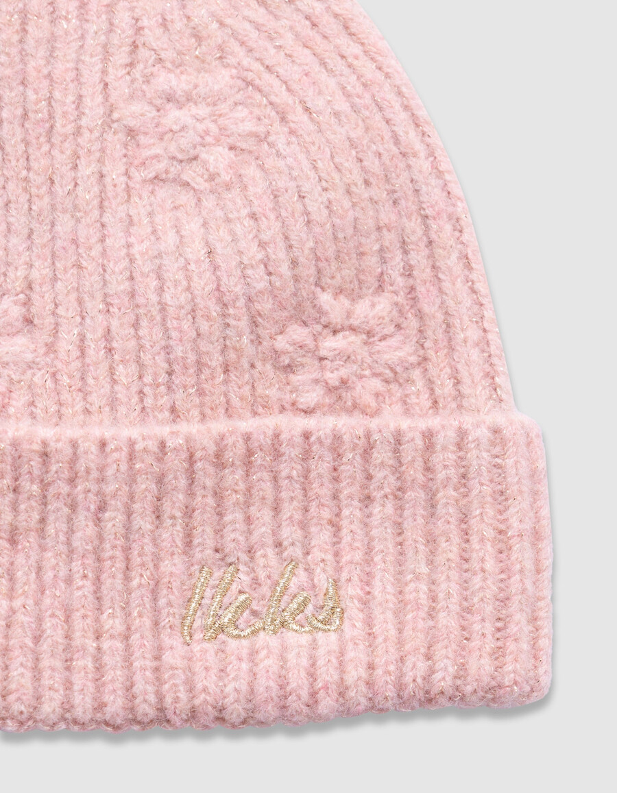 mädchen-strickmütze in rosa mit glitzer und blumenstickerei