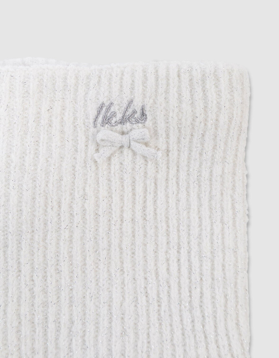 weißer glitzernder strickschal für mädchen mit schleife