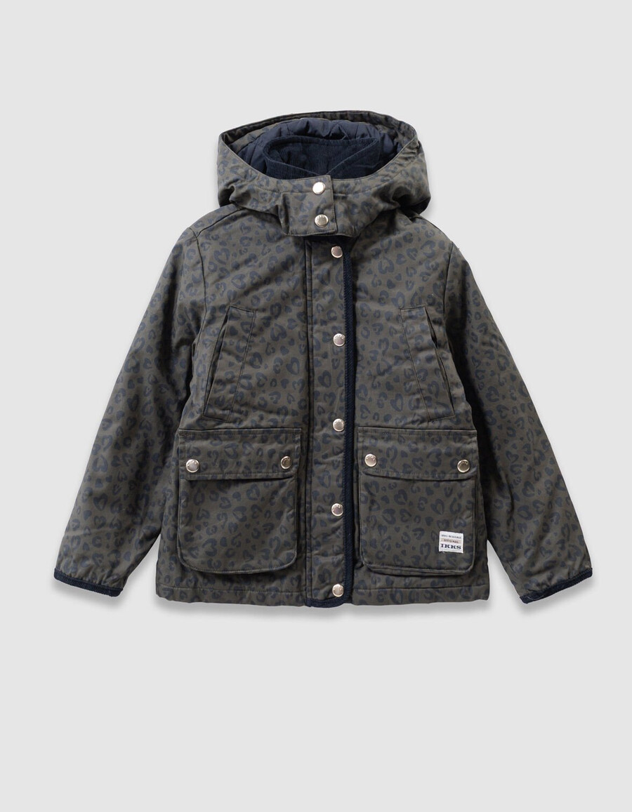 khakifarbene mädchenjacke mit leopardenherzmotiv