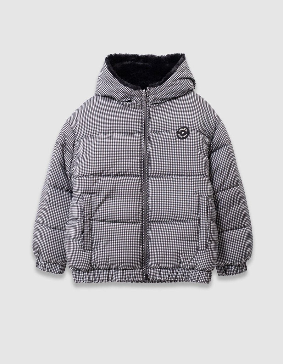 schwarze wendbare steppjacke für mädchen mit hahnentrittmuster und sherpa-futter