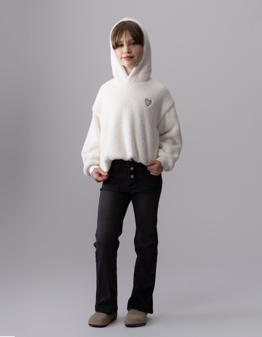mädchen-kapuzenpullover in ecru mit herzaufnäher