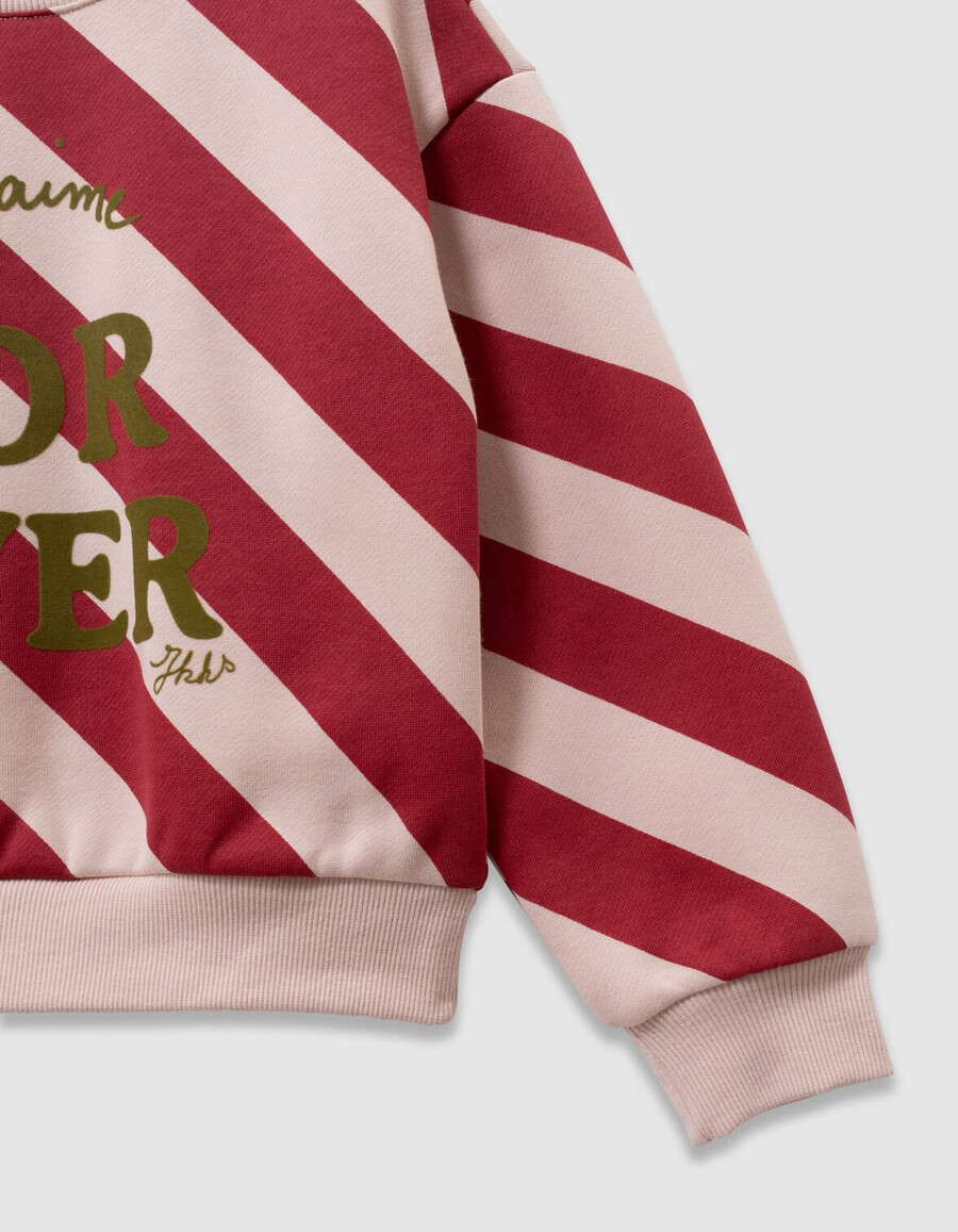 mädchen-sweatshirt mit roten und pinken streifen und slogan