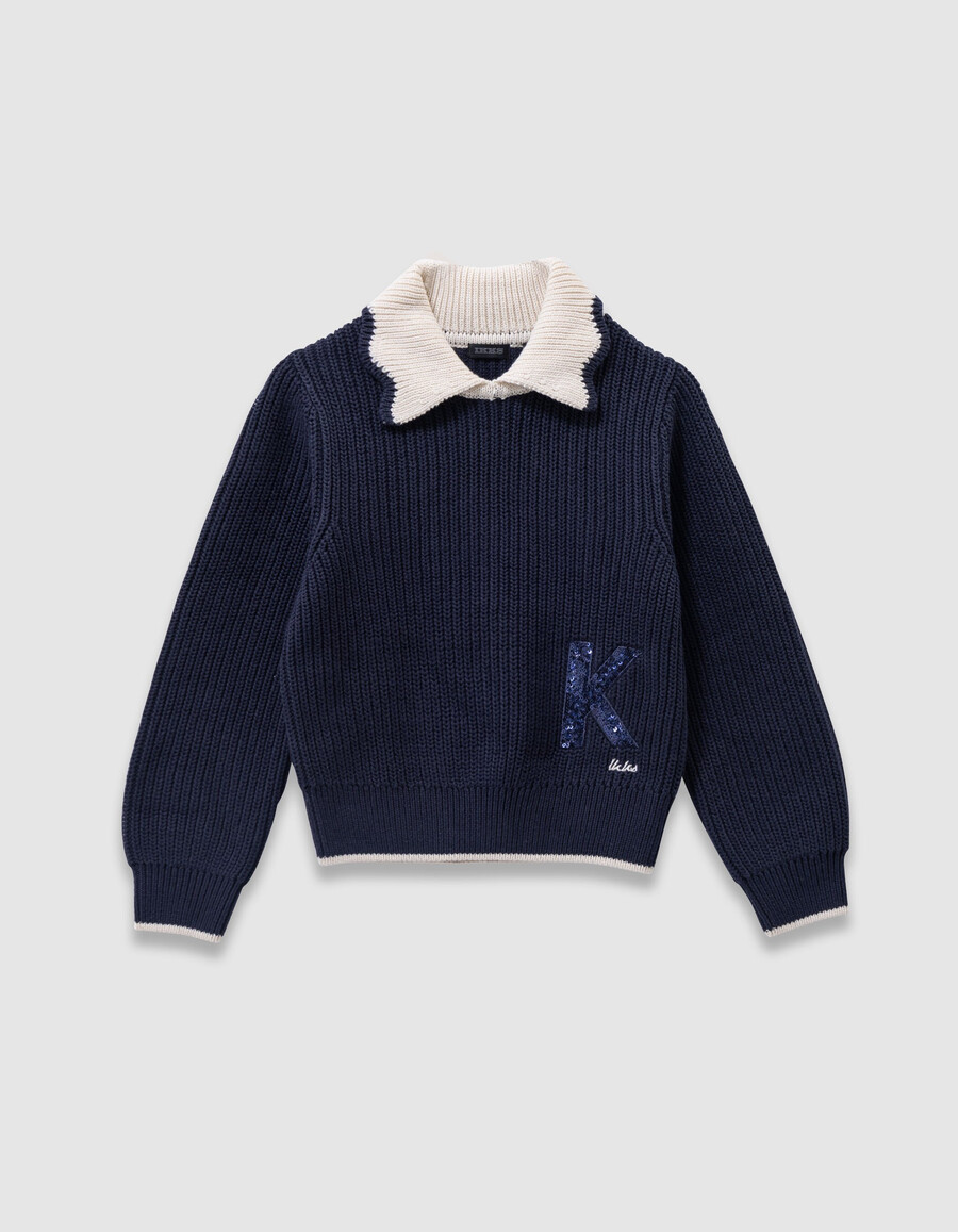 marineblauer strickpullover für mädchen ecrufarbener kragen paillettenbuchstabe